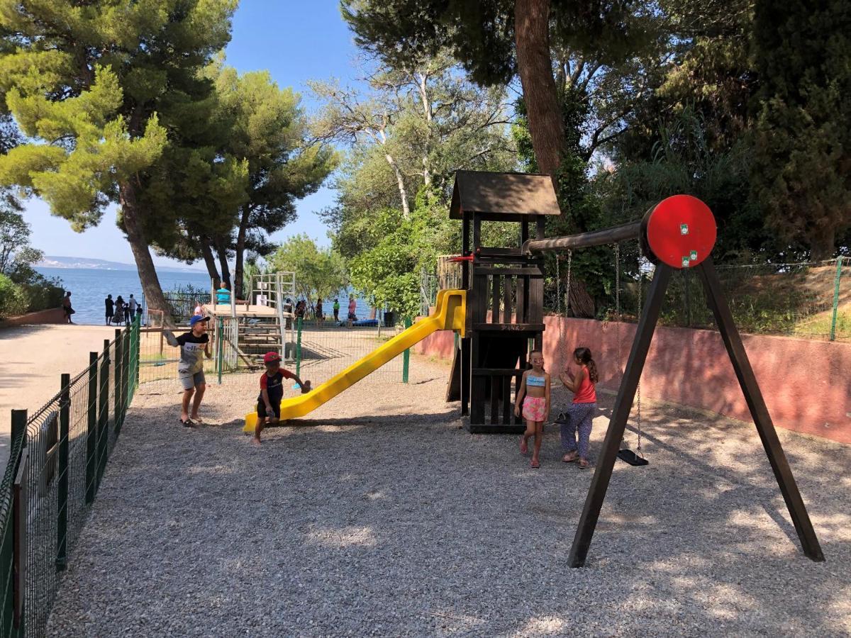 Camping Marina Plage Vitrolles  Ngoại thất bức ảnh