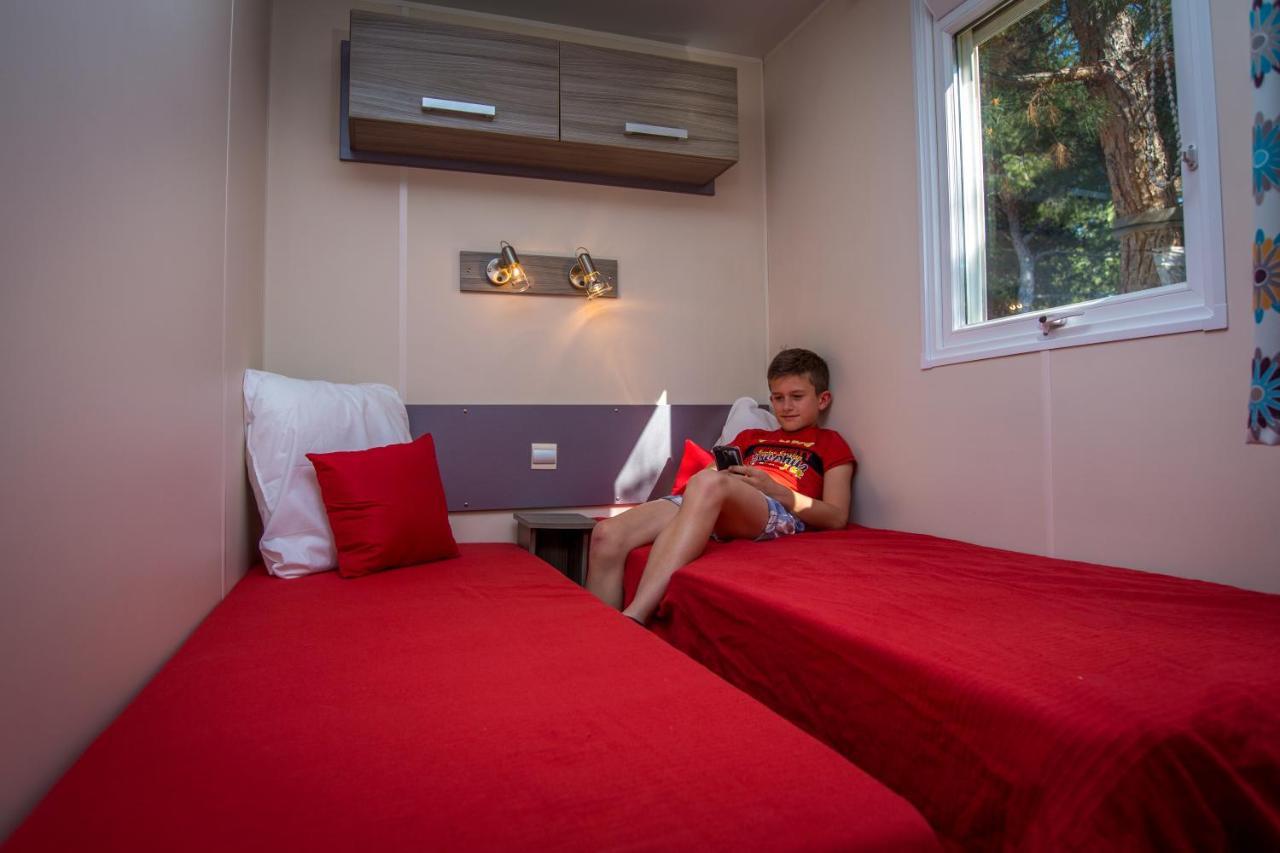 Camping Marina Plage Vitrolles  Ngoại thất bức ảnh