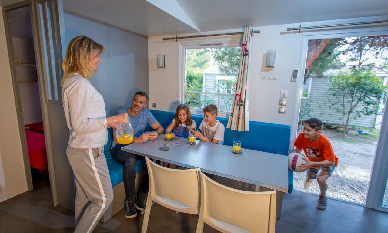 Camping Marina Plage Vitrolles  Ngoại thất bức ảnh
